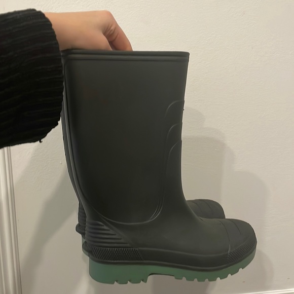Boys Rainboots - Picture 1 of 3
